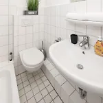 Quartier No 6 10 Apartment